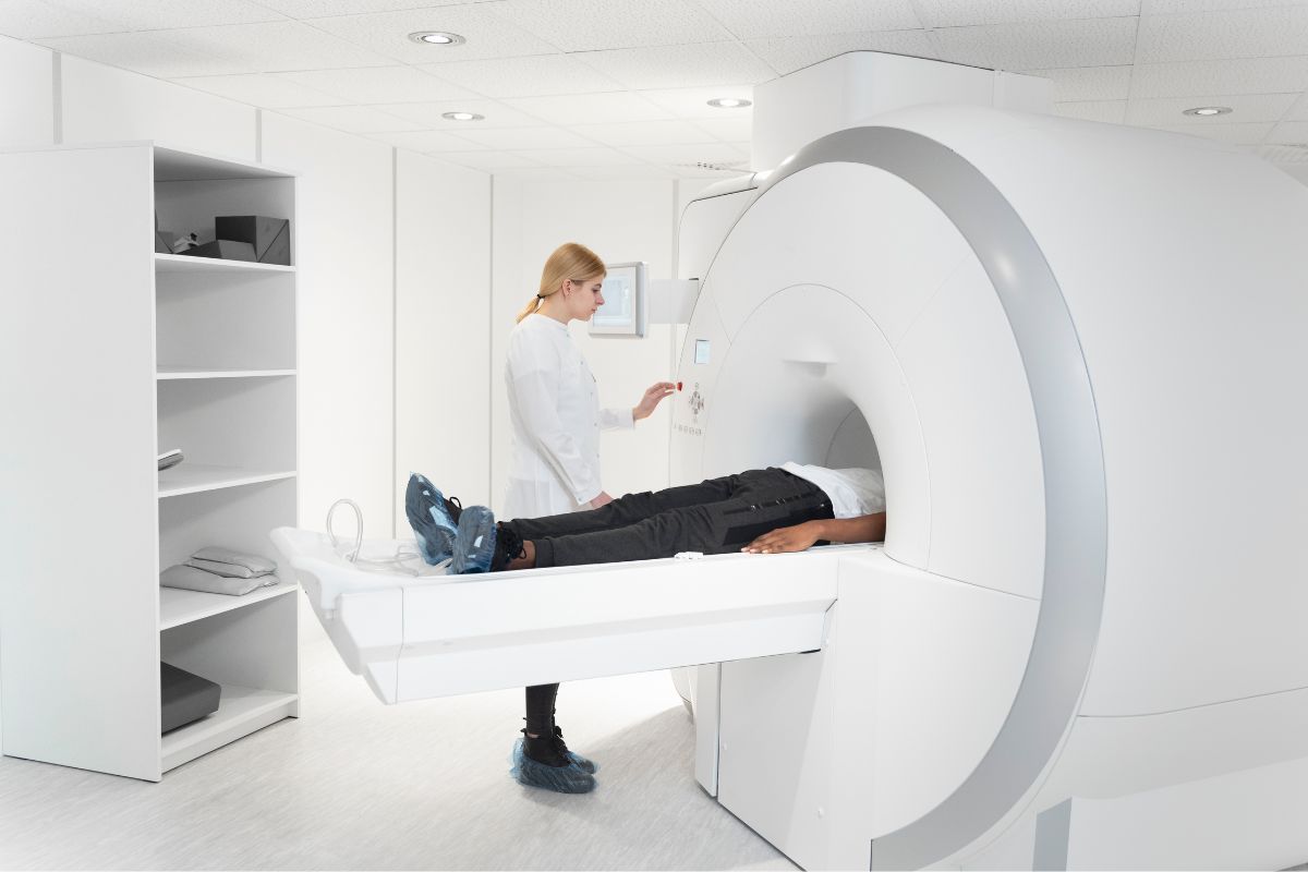 MR vizsgálat előtt.