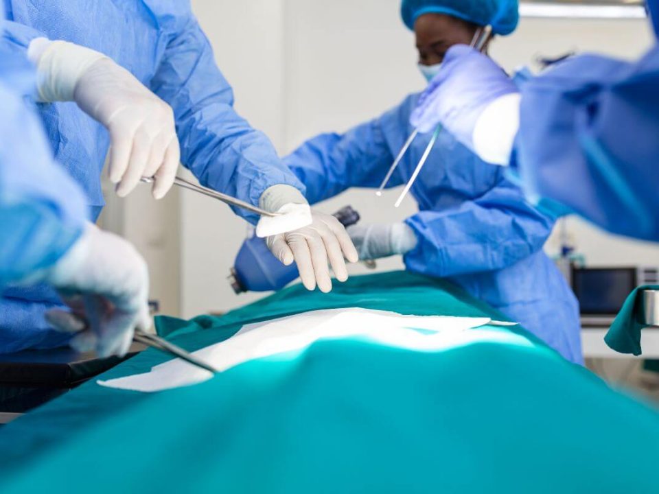 A bariátriai sebészet új generációs eljárásai közé tartozik a SASI-S és a SADI-S műtét, amelyek hatékony megoldást kínálnak a súlyos elhízás kezelésére.